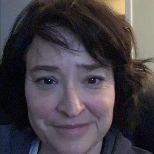 Meet your Posher, Debi